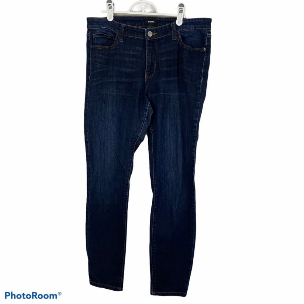 🌿4/$30🌿RW&CO Dark Wash Skinny Jeans - Picture 8 of 8